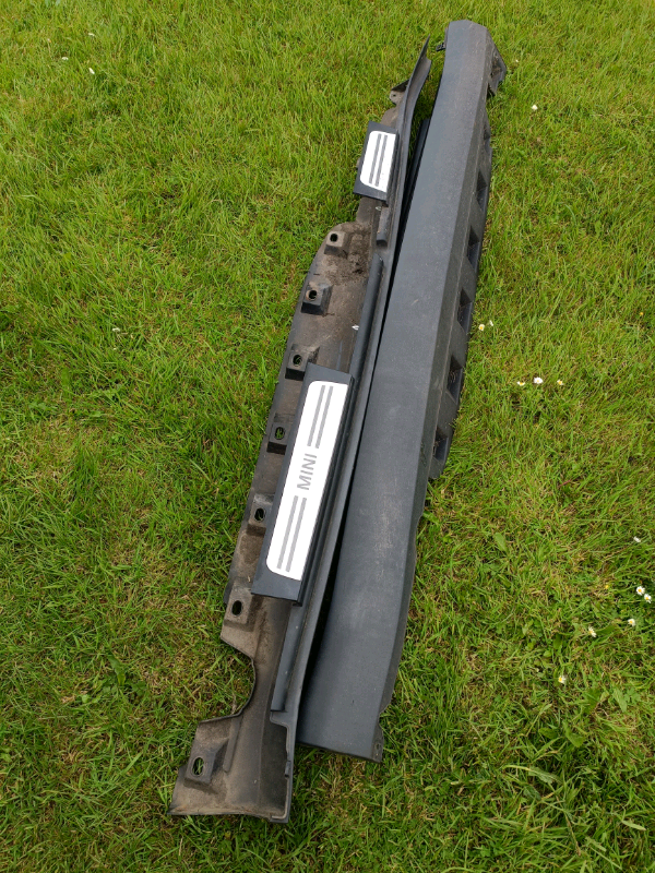 Mini Countryman R60 plastic side sills trims