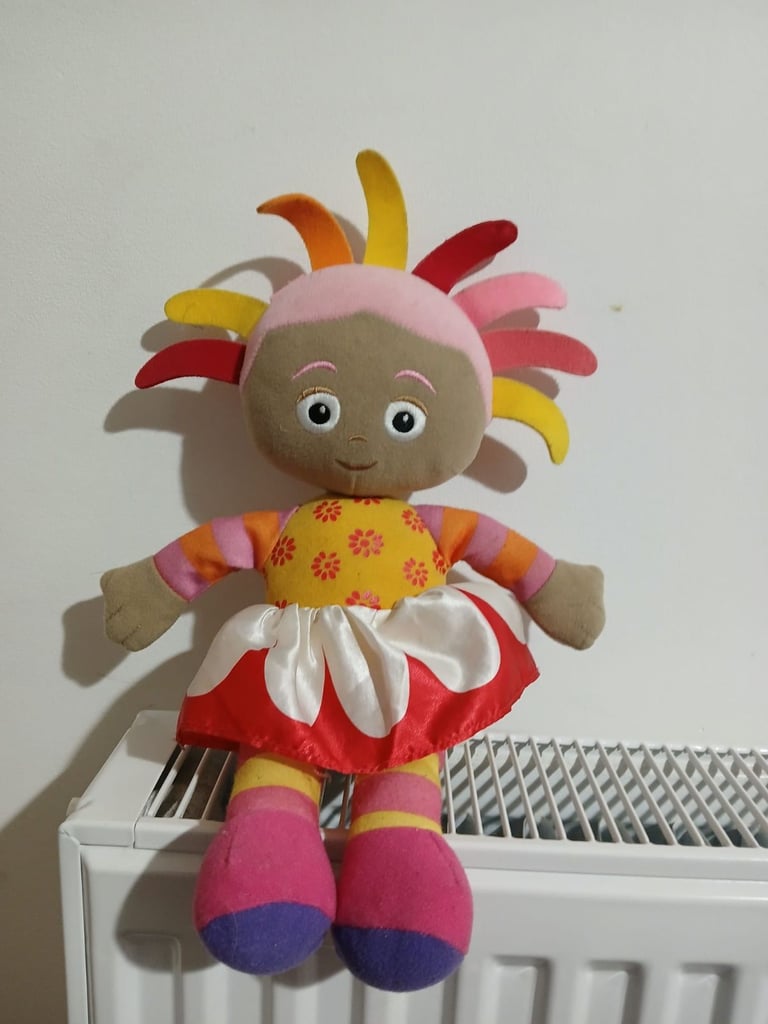 Upsy Daisy Plush
