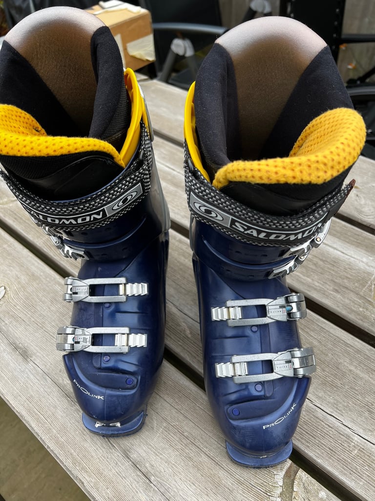 image for Ski Boots Salomon uk9