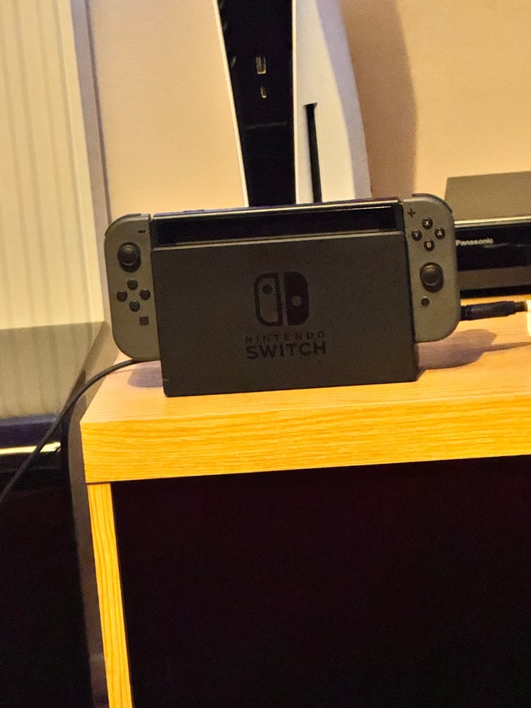 Nintendo Switch Zelda Bundle