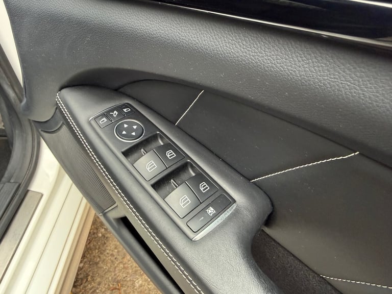 2017 17 MERCEDES BENZ CLS63 S AMG 5.5 V8 BI-TURBO 585 BHP SHOOTING BRAKE WHITE