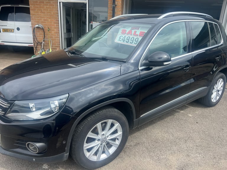 2013 Volkswagen Tiguan 2013 2.0 TDi BlueMotion Tech SE 5dr 4X4  DSG AUTO BLACK SERVICE HISTORY ES...