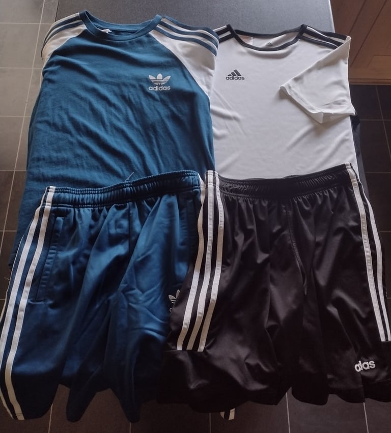 2x Boys Adidas T-Shirt and Shorts Sets Blue and Black Aged Youth 11 / 12
