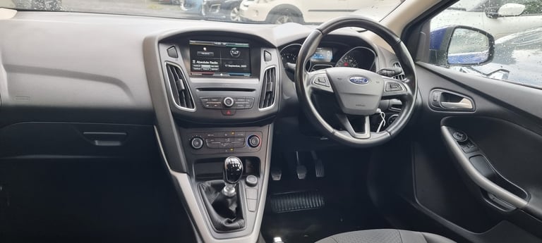 2016 Ford Focus 1.0 EcoBoost 125 ZETEC + 1 OWNER + WETBELT DONE IN JUNE 2023 HATCHBACK Petrol Manual