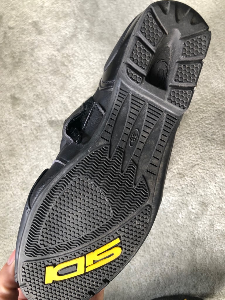 Motorcycle boots sidi size 5.5 worn 3 times