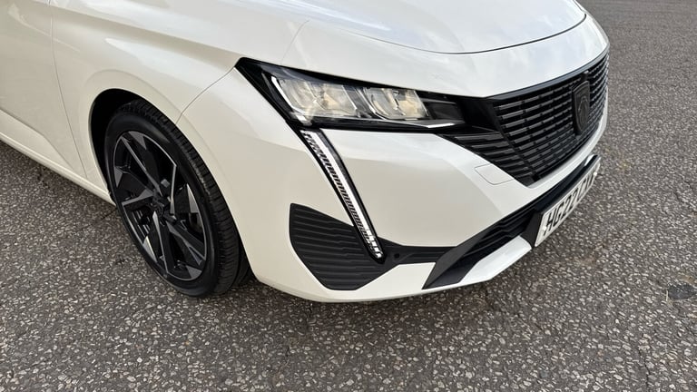 2022 Peugeot 308 1.2 PureTech Allure Premium 5dr EAT8 Petrol Hatchback Hatchback Petrol Automatic