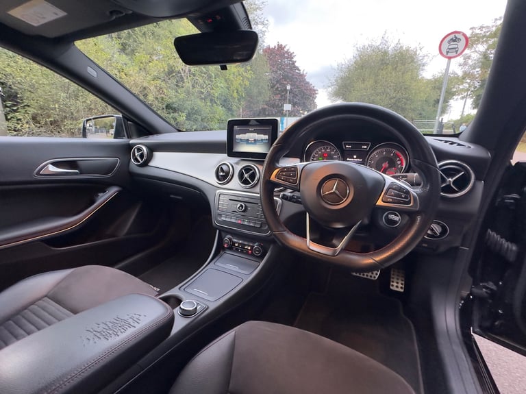 Mercedes-Benz CLA 1.6 CLA180 AMG Sport Coupe AUTO