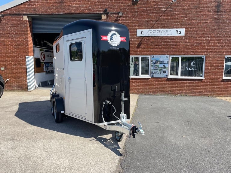 Cheval Liberte Touring Country 2 horse trailer with tack room, Brand New, £6800 + VAT
