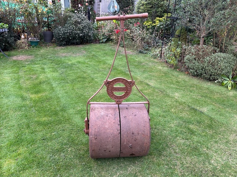 Garden heavy roller