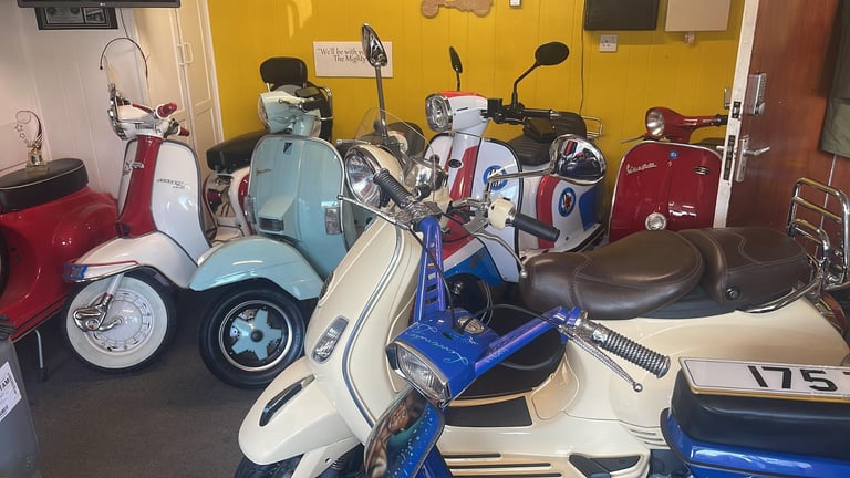 Piaggio Vespa 946 RED LTD-ETD 