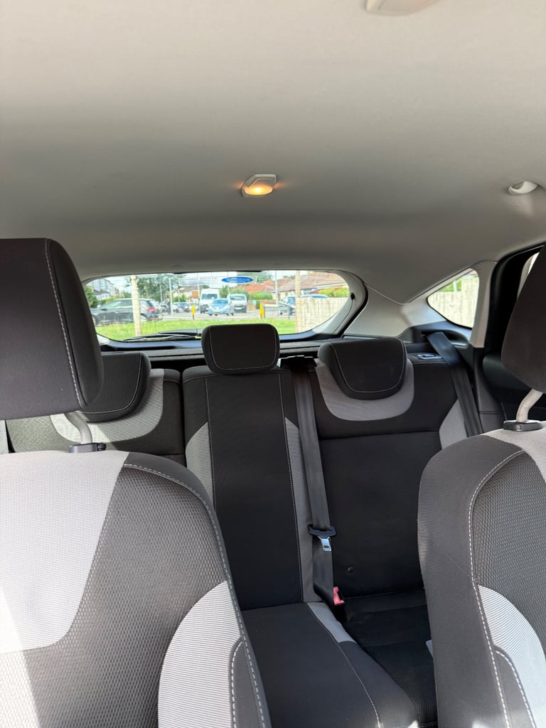 Ford, FOCUS, Hatchback, 2014, Manual, 998 (cc), 5 doors