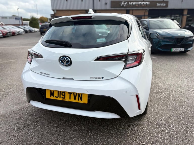 2019 Toyota Corolla 1.8 VVT-i Hybrid Icon Tech 5dr CVT HATCHBACK Petrol/Electric Hybrid Automatic