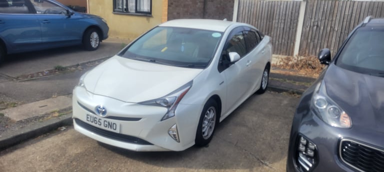 PCO CARS HIRE FROM £100 PW HYBRID AND ELECTRIC 