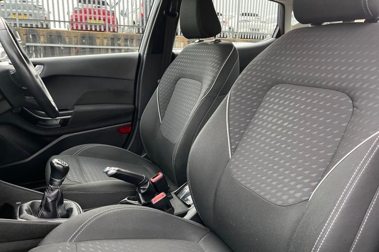 2018 Ford Fiesta 1.1 Zetec 5dr HATCHBACK PETROL Manual