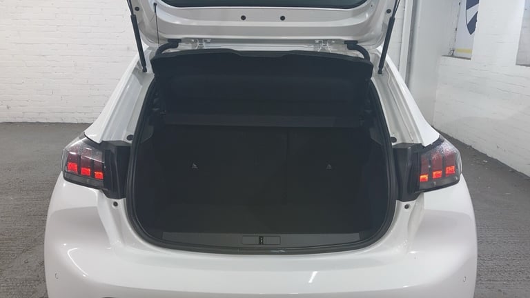 2022 Peugeot 208 1.2 PureTech 100 Active Premium 5dr EAT8 Petrol Hatchback Hatchback Petrol Autom...