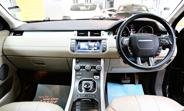 2017 Land Rover Range Rover Evoque 2.0 TD4 SE Tech SUV 5dr Diesel Auto 4WD Euro 6 (s/s) (180 ps) ...