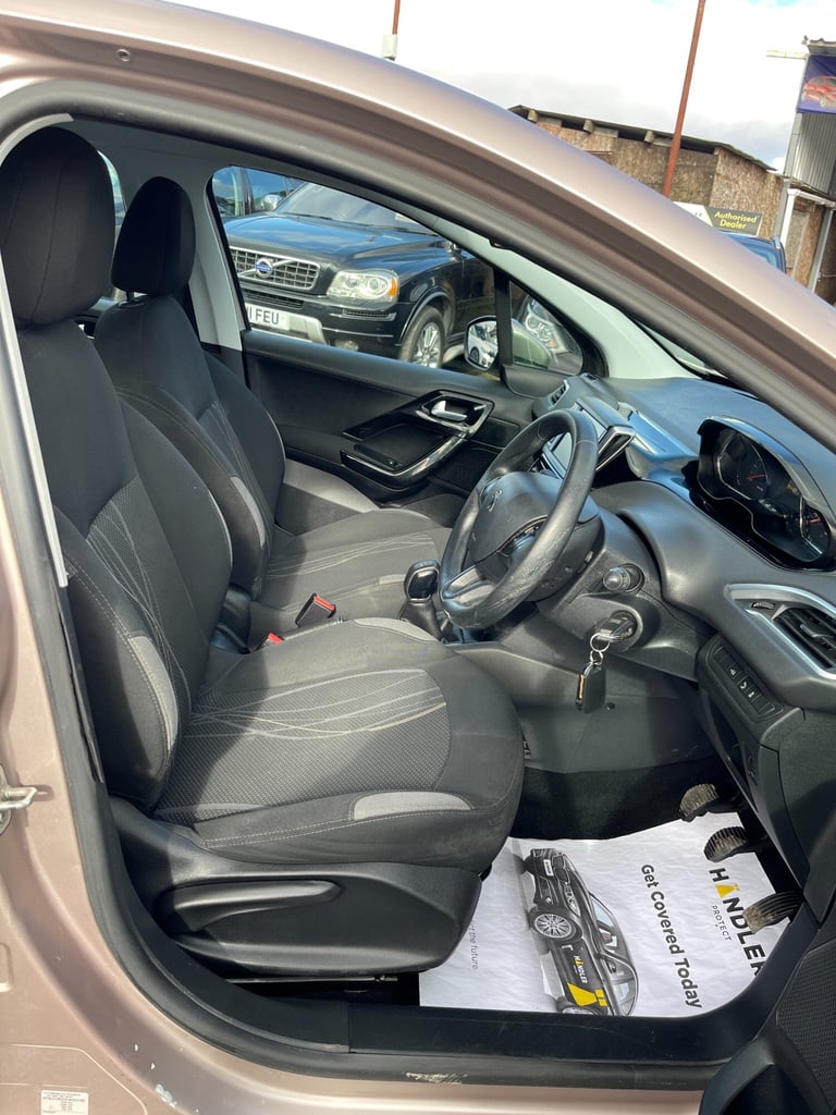 2014 Peugeot 208 ACTIVE 5-Door Petrol