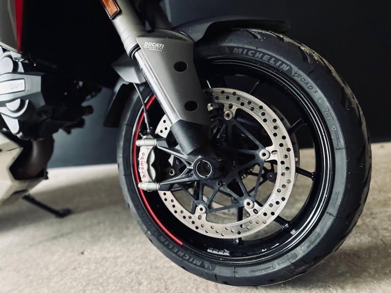 STUNNING 2020/20 DUCATI MULTISTRADA 1260 S GRAND TOUR MOTORCYCLE 