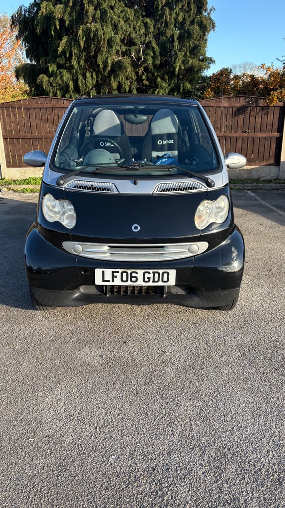 Smart, CITY-CABRIOLET, Convertible, 2006, Semi-Auto, 698 (cc), 2 doors