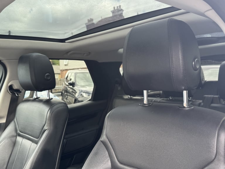 LAND ROVER DISCOVERY 3.0 SD V6 Anniversary Edition SUV 5dr Diesel Auto 4WD Euro 