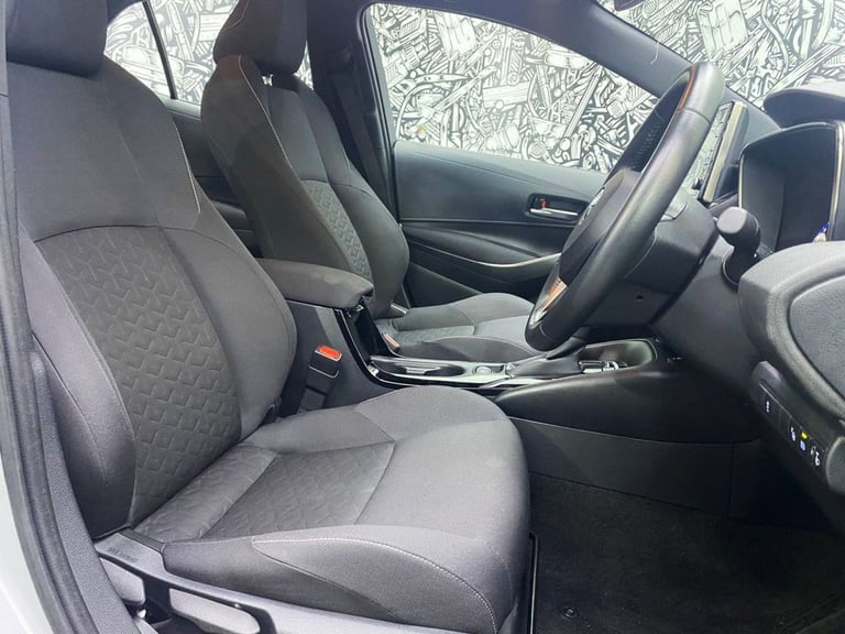 2020 Toyota Corolla 1.8 VVT-h Icon Tech Hatchback 5dr Petrol Hybrid CVT Euro 6 (s/s) (122 ps) Hat...