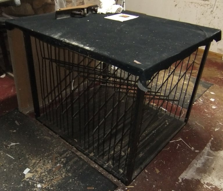 Lge JOBLOT OF RANDOM WOODEN PICTURE FRAMING MOULDINGS & WORK BENCH - MUST GO SOON - £1-2k VALUE 