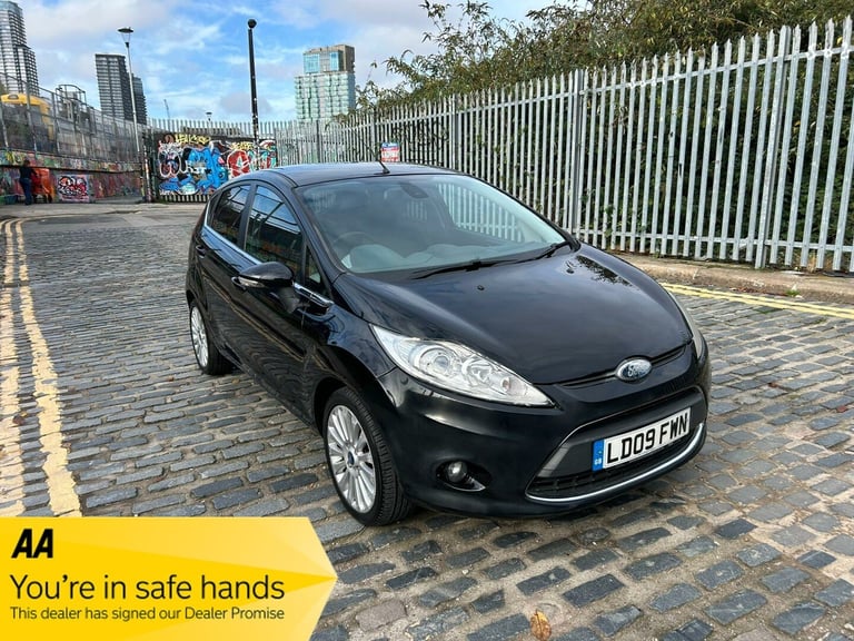 2009 Ford Fiesta 1.4 Titanium 5dr Auto HATCHBACK Petrol Automatic