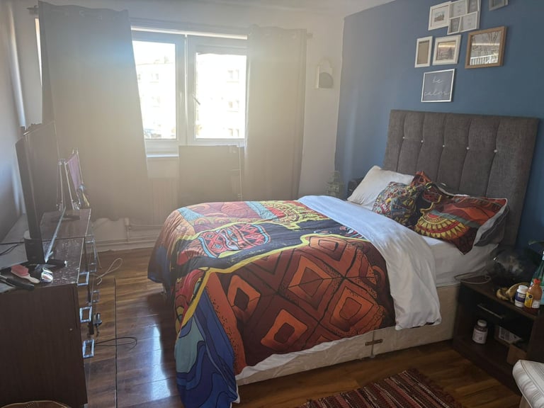 Double room available 