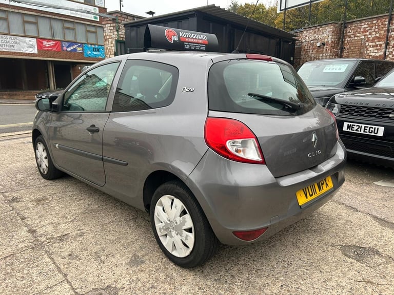  Renault Clio 1.2 Bizu Euro 5 3dr Petrol Manual
