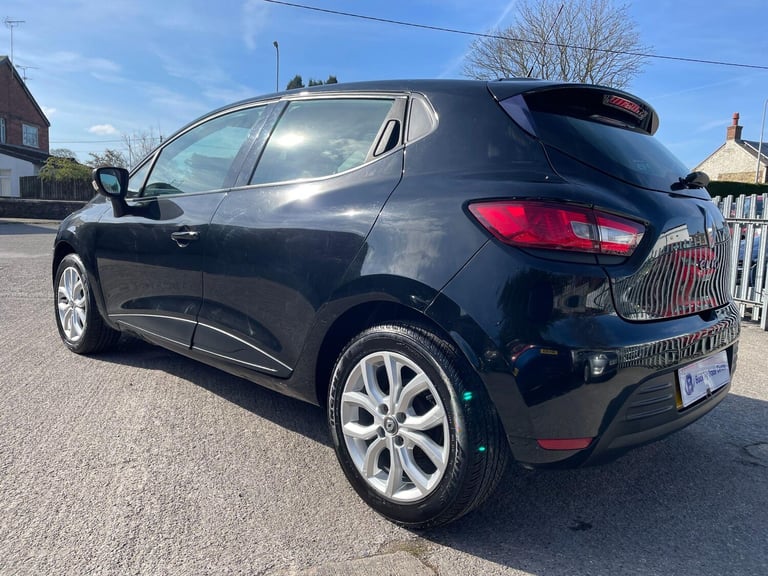 2017 Renault Clio 1.2 16V Play 5dr HATCHBACK PETROL Manual