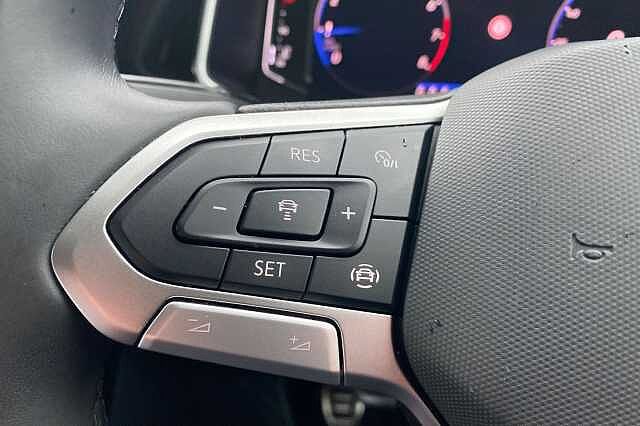 2023 Volkswagen T-Roc 1.5 TSI 2024MY R-Line Hatchback Petrol Manual