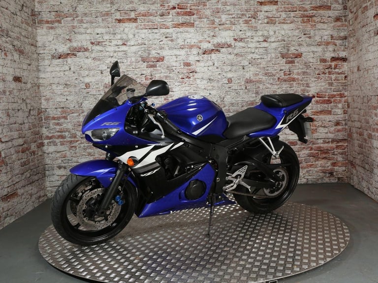 YAMAHA R6 - 2003 Petrol Manual in Blue
