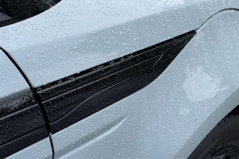 2025 Land Rover Range Rover Evoque 1.5 P270e Dynamic SE 5dr Auto ESTATE PETROL/ELECTRIC Automatic