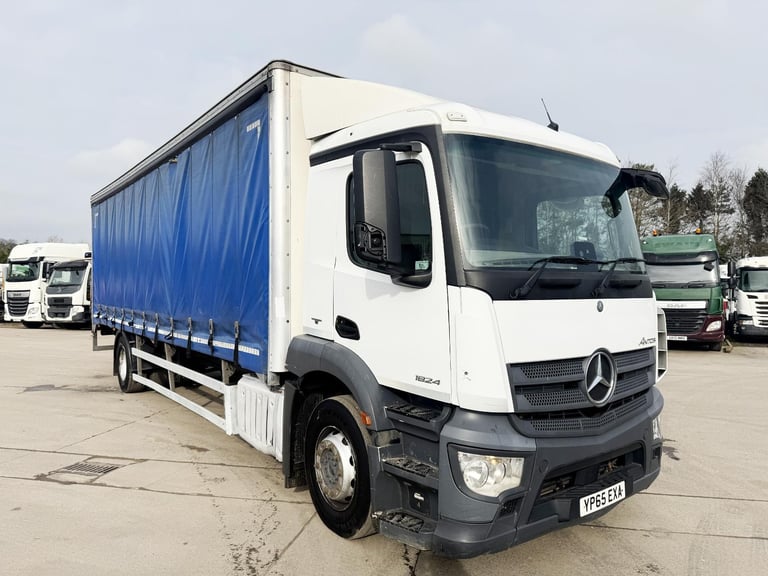 2015 MERCEDES ANTOS 1824 4X2 CURTAIN SIDER 