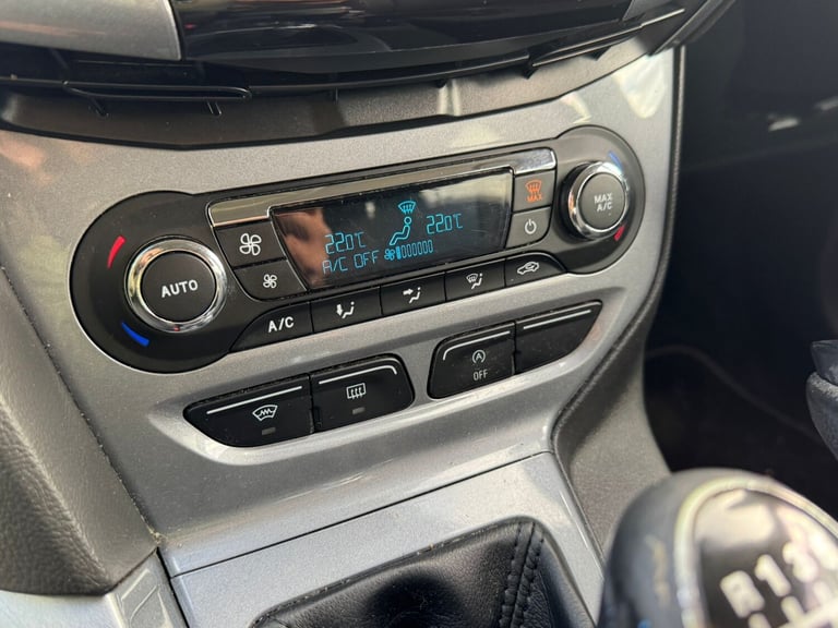 2011 Ford Focus 1.6 TDCi 115 Titanium 5dr HATCHBACK Diesel Manual