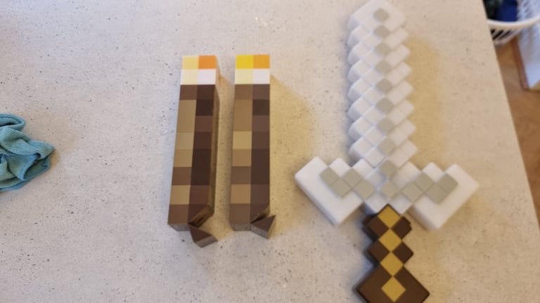 Minecraft framed pictures and accesories