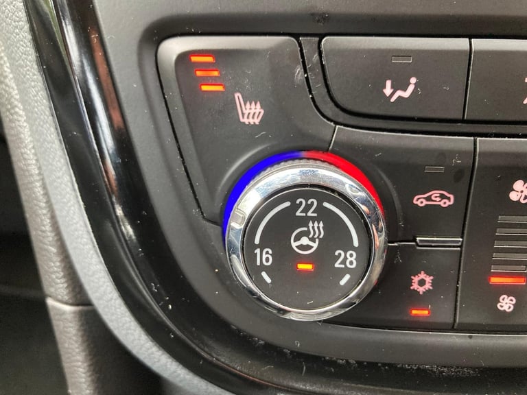 2015 Vauxhall Mokka SE 1.6 CDTI ECOFLEX S/S 6-SPEED MANUAL 5 DOOR MPV (£20 TAX) 