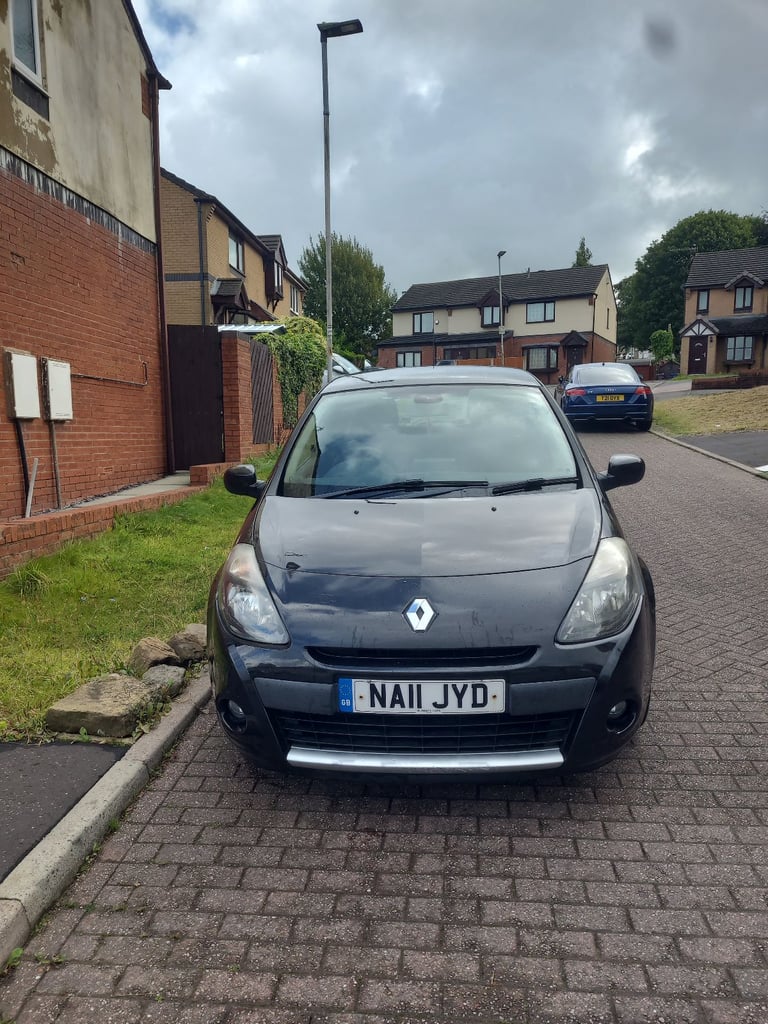Renault, CLIO, Hatchback, 2011, Automatic, 1598 (cc), 3 doors