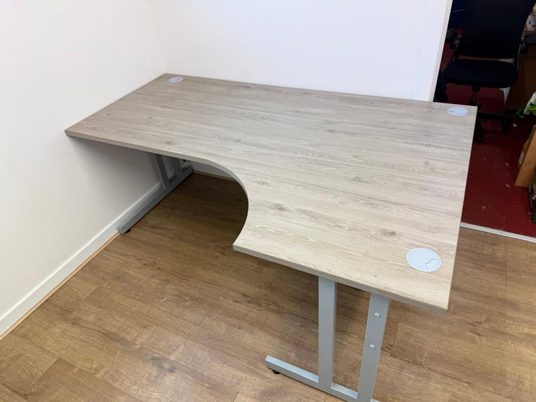InterAct Ergonomic Cantilever Corner Office Desk