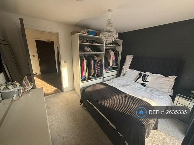 1 bedroom flat in Robinson Way, Chester, CH1 (1 bed) (#2635335)