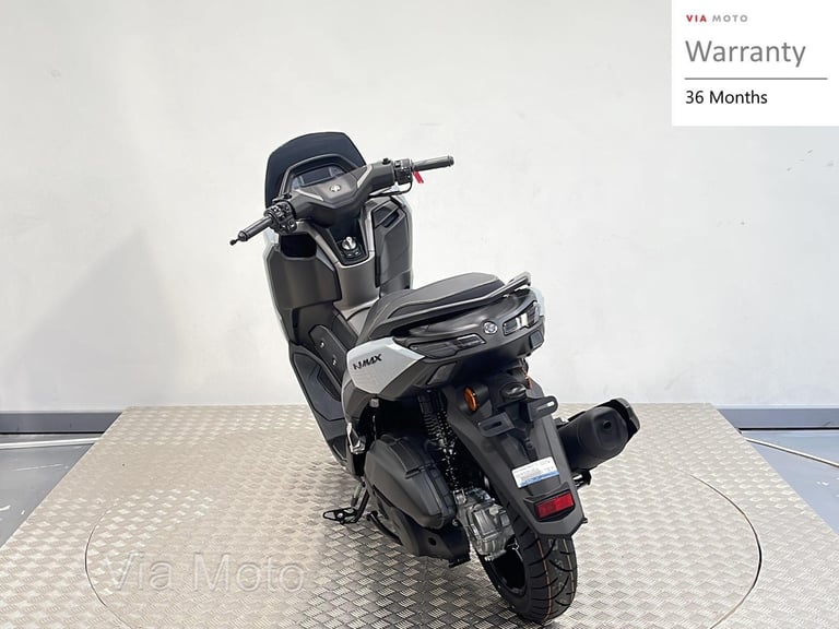 YAMAHA NMAX Tech MAX 125