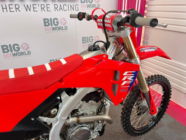 Honda CRF 250 2025 - Only 17 Hours - Stock