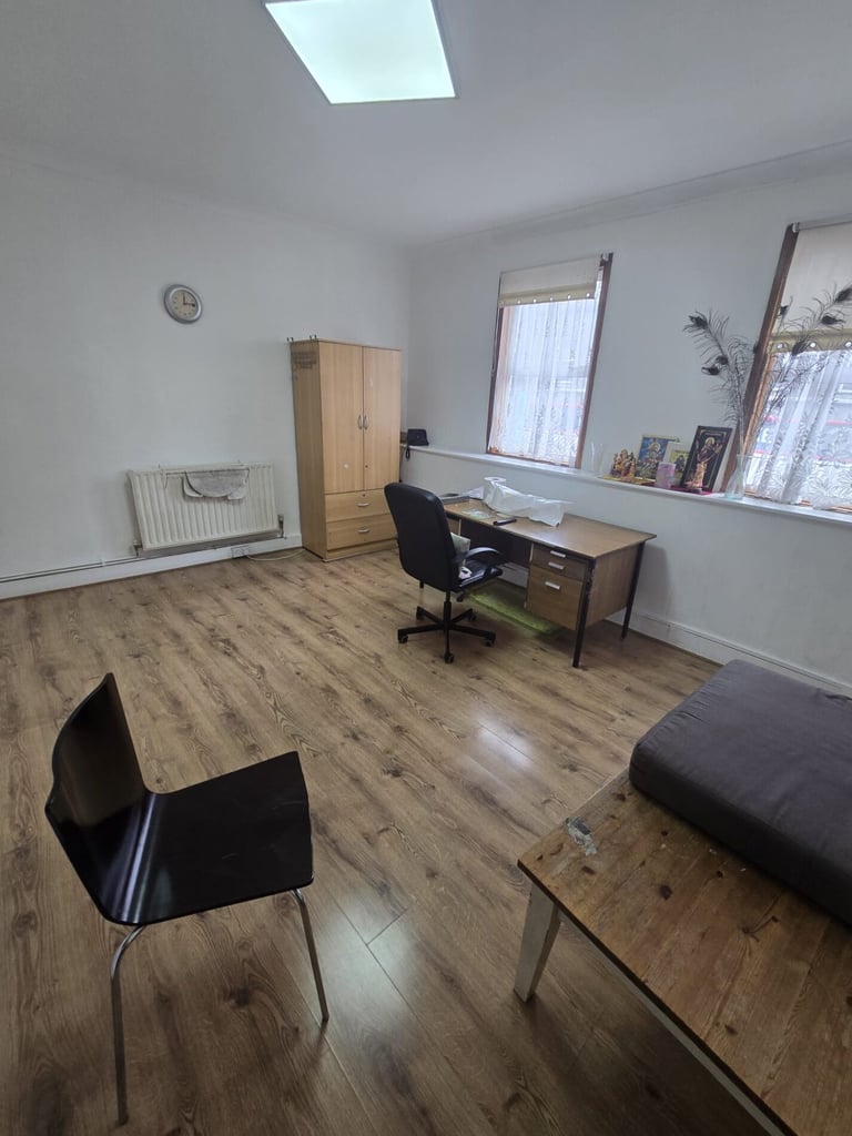2 bedroom flat in 2-Bedroom Flat for Rent, SE8 4RG