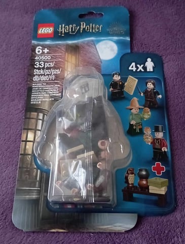 40500 LEGO Harry Potter Wizarding World Minifigure Accessory Set * NEW | in  Astley, Manchester | Gumtree