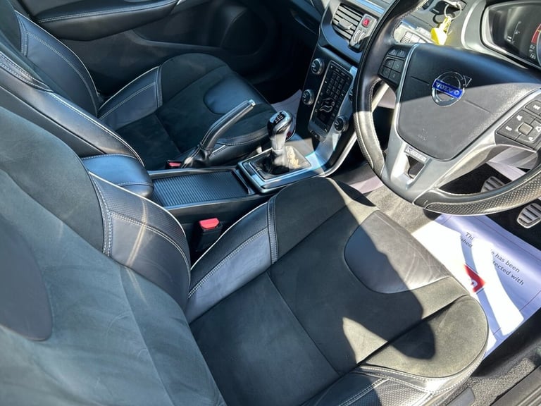 2015 Volvo V40 1.6 T2 R-Design Hatchback 5dr Petrol Manual Euro 5 (s/s) (120 ps) Hatchback Petrol...