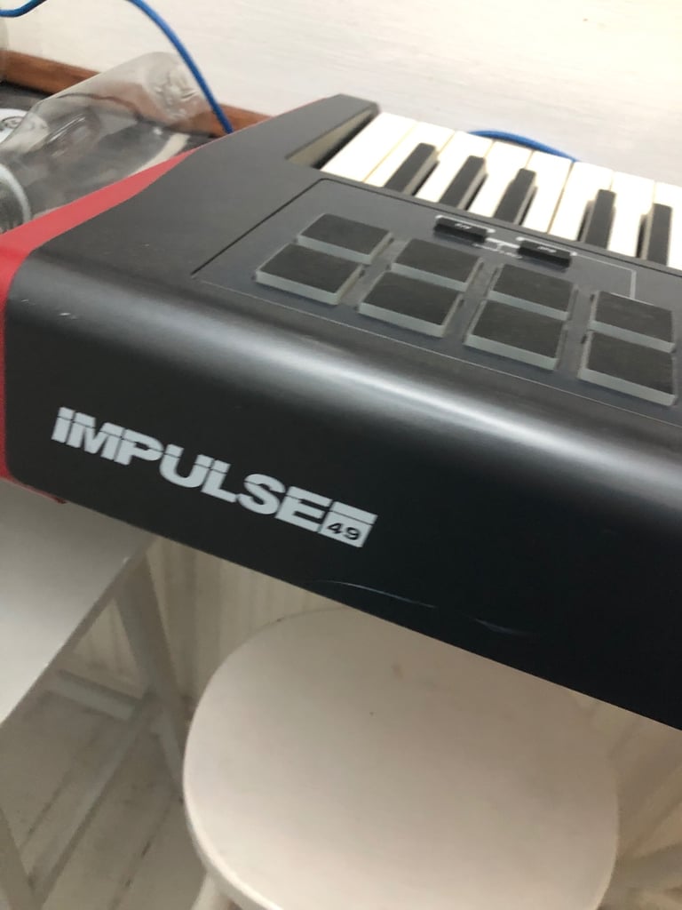 Novation Impulse 49 49-Key MIDI Keyboard USB - read description