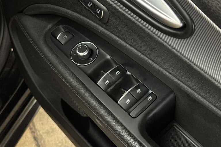 2022 Alfa Romeo Stelvio 2.0 Turbo 280 Veloce 5dr Auto ESTATE PETROL Automatic