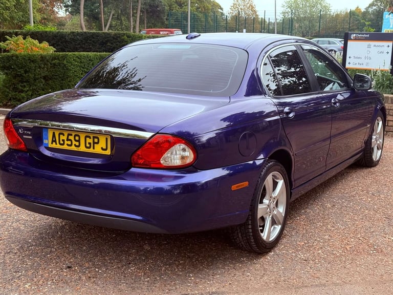2010 Jaguar X-Type 2.2 X-Type Sovereign  Auto 4dr Saloon Diesel Automatic