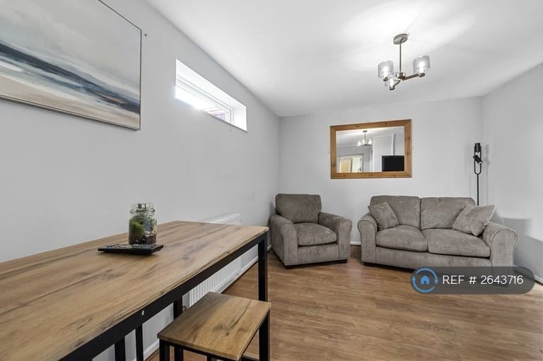 1 bedroom in Welbeck Avenue, Plymouth, PL4 (#2643716)