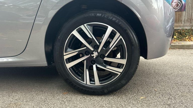 2023 Peugeot 208 1.2 PureTech Allure Premium + Hatchback 5dr Petrol Manual Euro 6 (s/s) (100 Hatc...